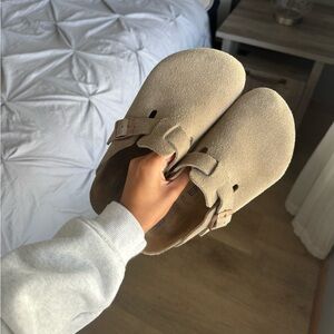 Birkenstock Boston Soft Footbed Suede Taupe Clogs